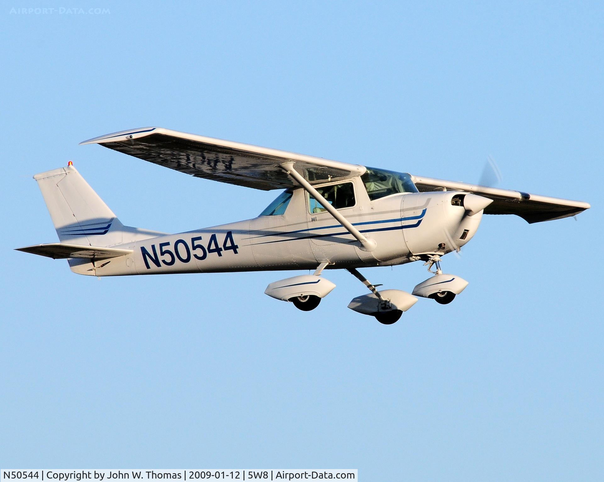 N50544, 1968 Cessna 150J C/N 15069386, Departing runway 22