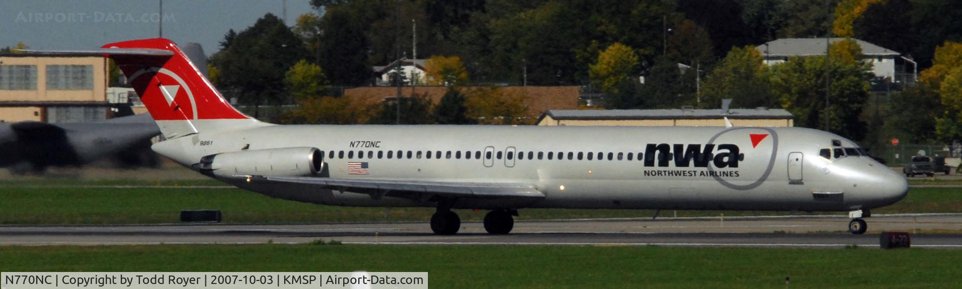 N770NC, 1978 McDonnell Douglas DC-9-51 C/N 47758, Departing MSP on 12L