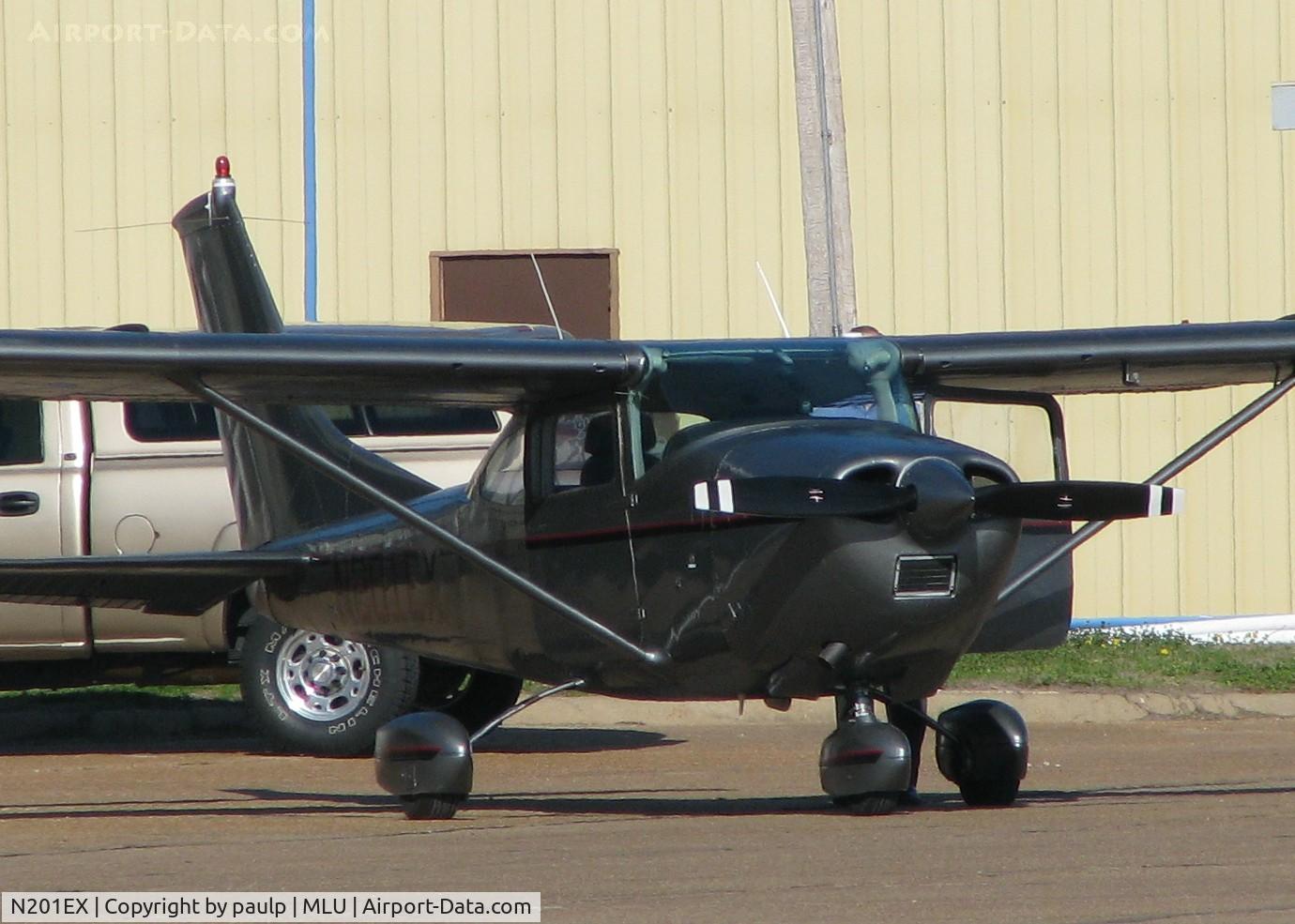 N201EX, 1966 Cessna 182K Skylane C/N 18257642, Starting up at the Monroe,Louisiana airport.