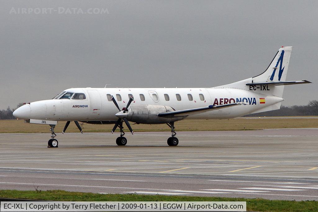 EC-IXL, 1987 Swearingen SA-226T Metro III C/N AC-689, Aeronova Metro at Luton