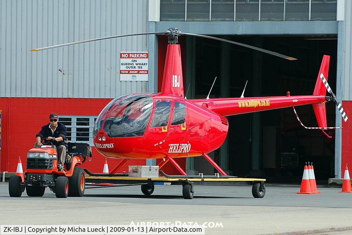 ZK-IBJ, Robinson R44 C/N 1008, At Wellington Harbour