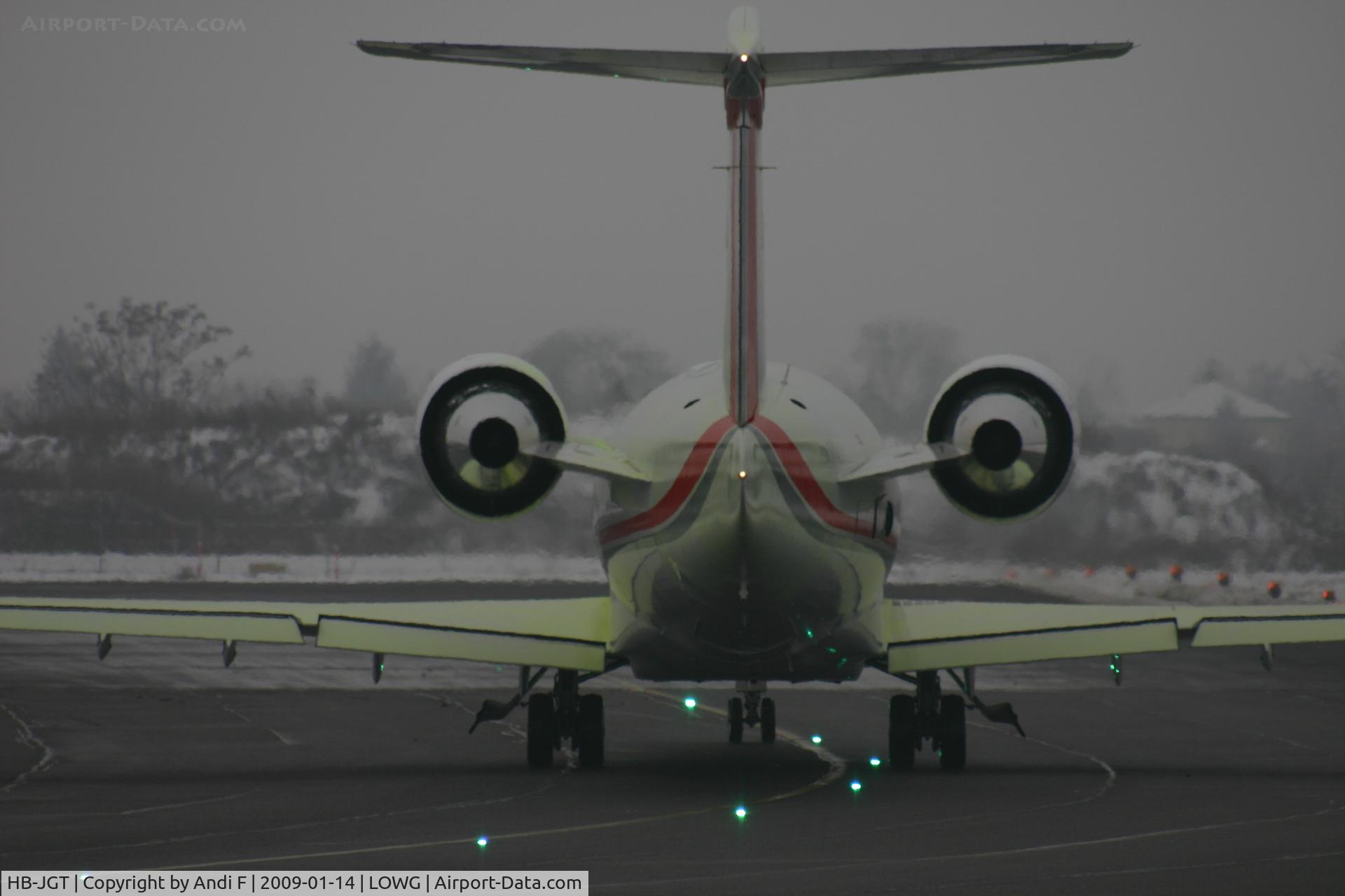 HB-JGT, 2008 Bombardier Challenger 605 (CL-600-2B16) C/N 5736, Green gleam