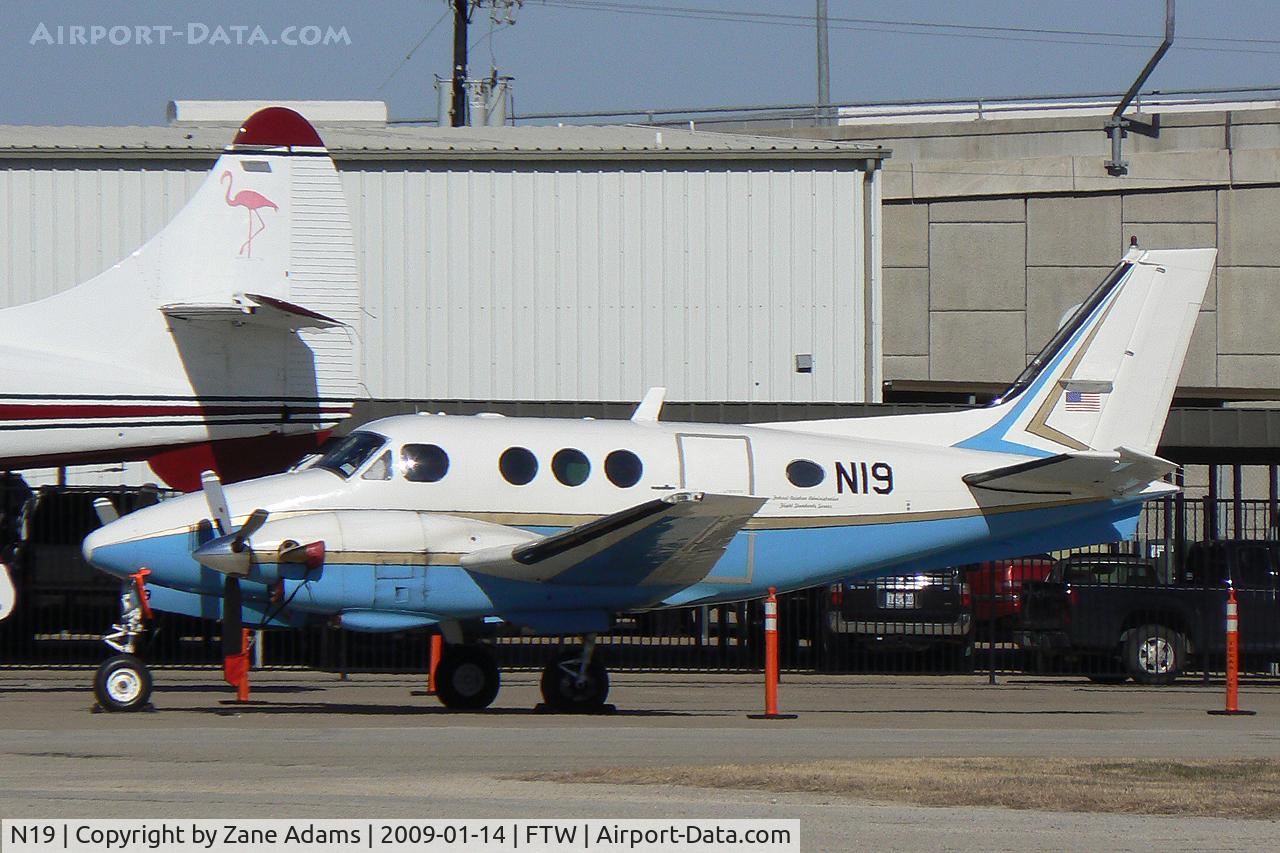 N19, 1980 Beech C90 C/N LJ-909, At Meacham Field - FAA King Air