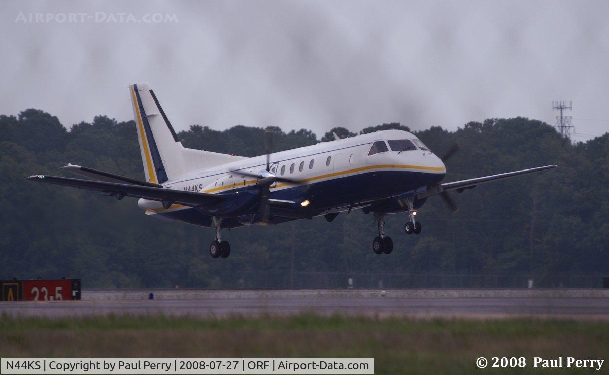 N44KS, 1986 Saab 340A C/N 340A-050, Saab just getting airborne