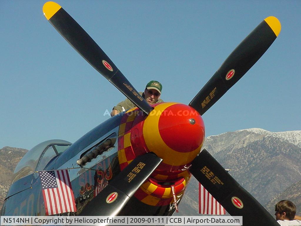 N514NH, 1944 North American P-51D Mustang C/N 122-44706  (44-84850), Keeping it shinny for the Air Show crowd