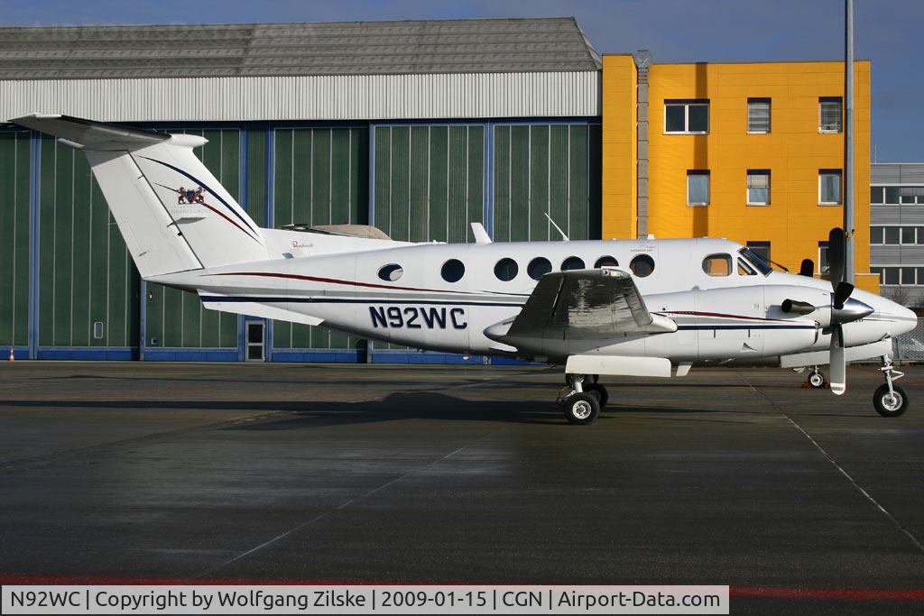N92WC, 1989 Beech B200 King Air C/N BB-1330, visitor