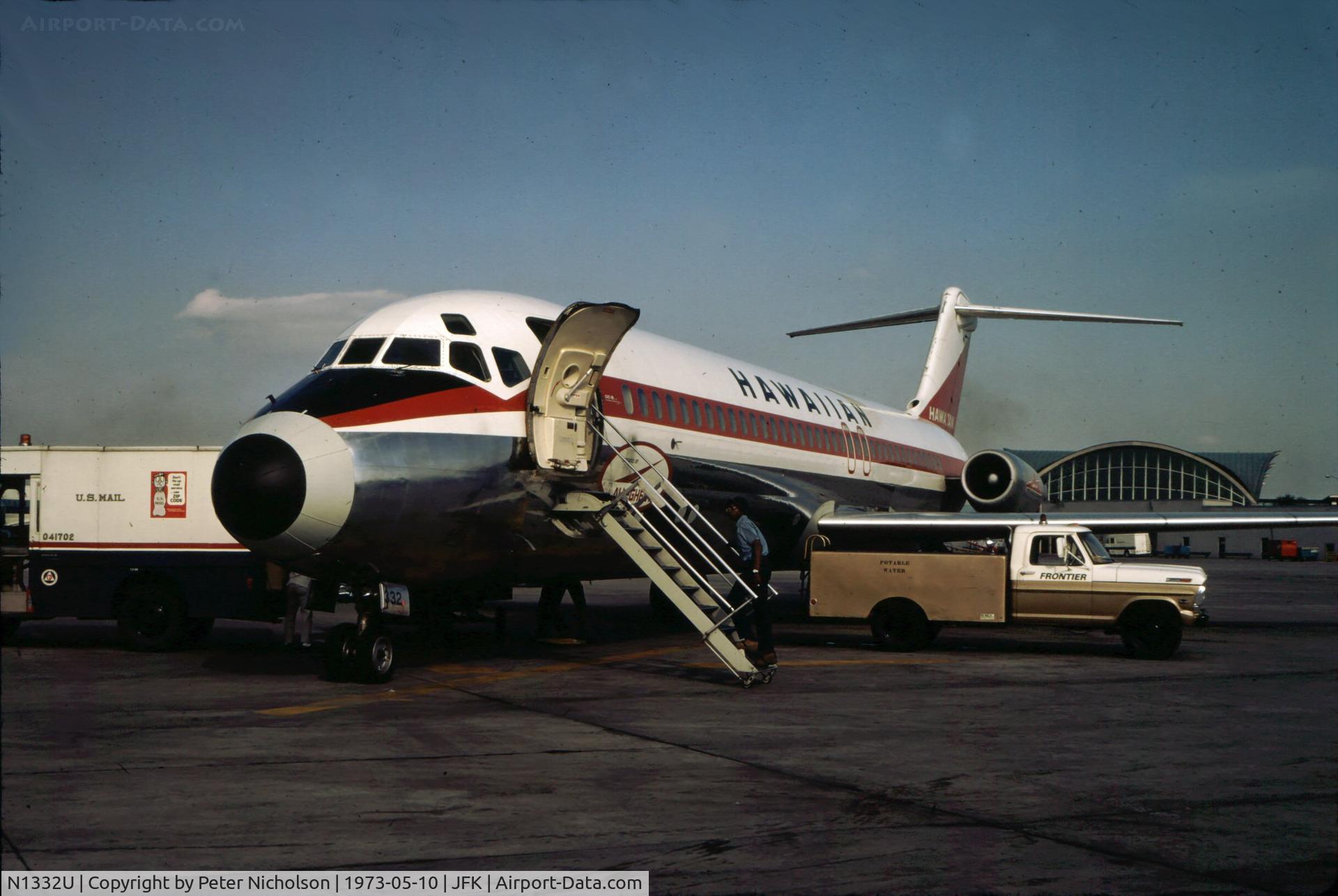 N1332U, 1969 Douglas DC-9-31 C/N 47404, Operated by Allegheny Airlines from Hawaiian Air in 1973 and seen preparing for flight to St. Louis, Missouri