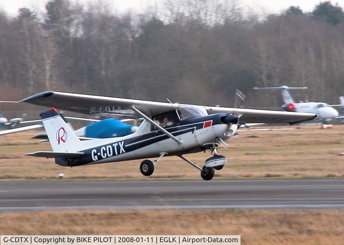 G-CDTX, 1979 Reims F152 C/N 1662, LANDING ON 25 IN A GUSTING CROSS WIND