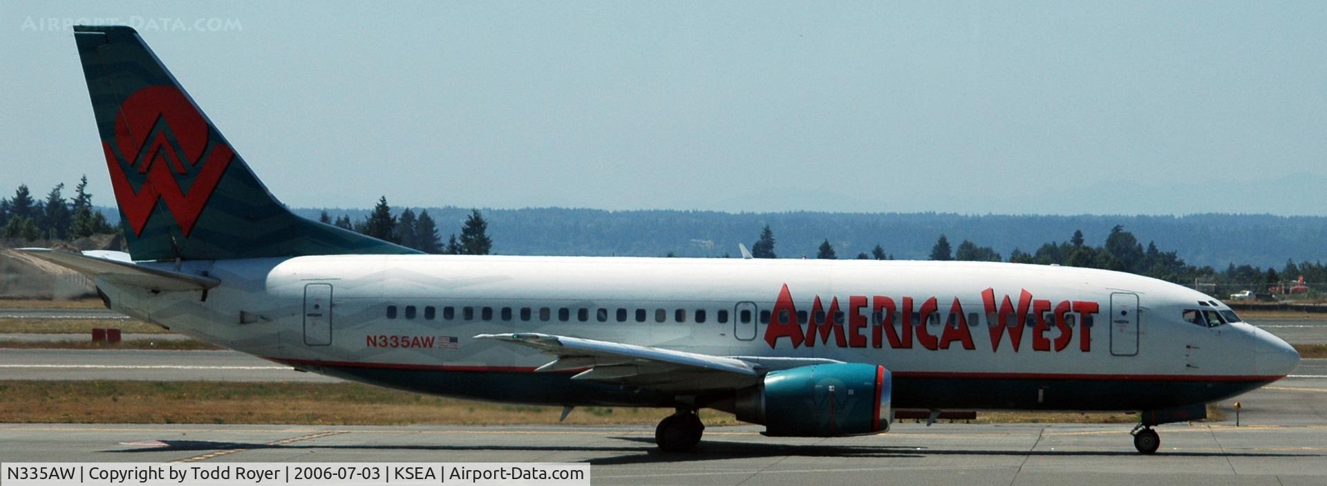 N335AW, 1998 Boeing 737-3U3 C/N 28740, Taxi for departure