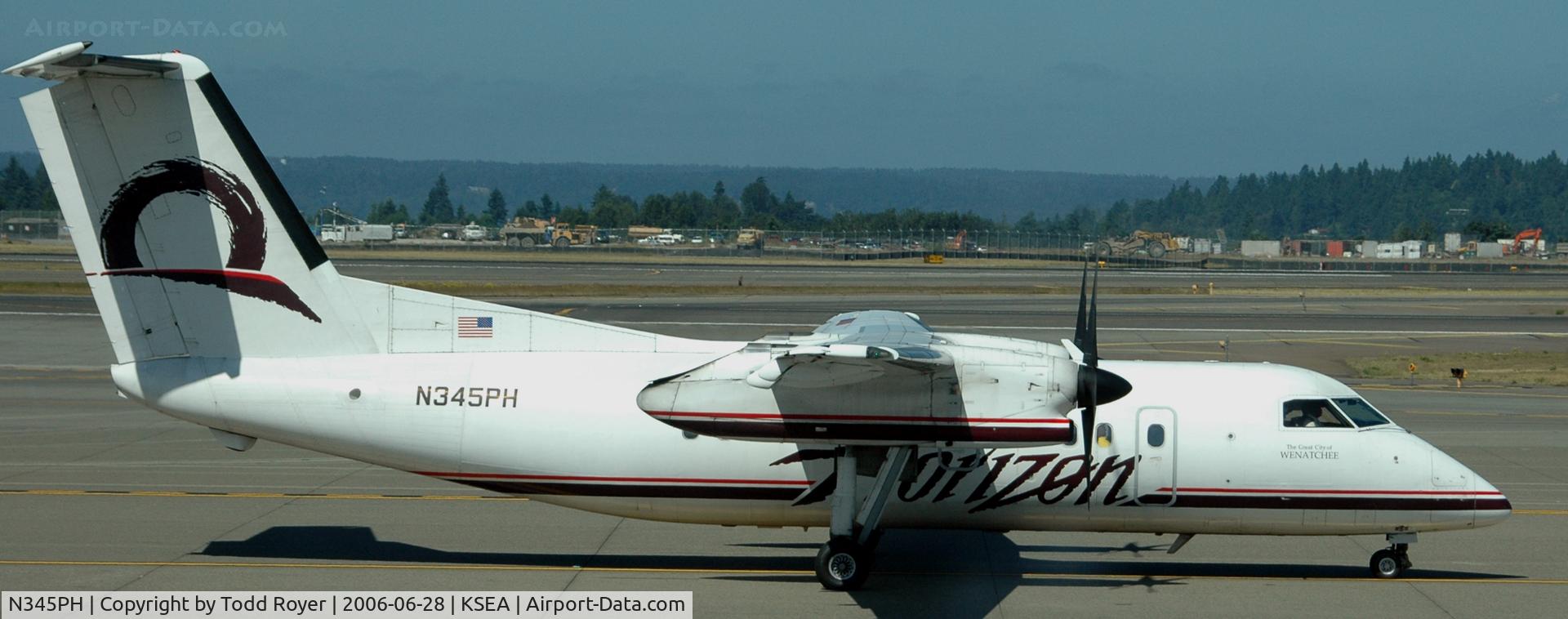 N345PH, 1997 De Havilland Canada DHC-8-202 Dash 8 C/N 476, Taxi for departure