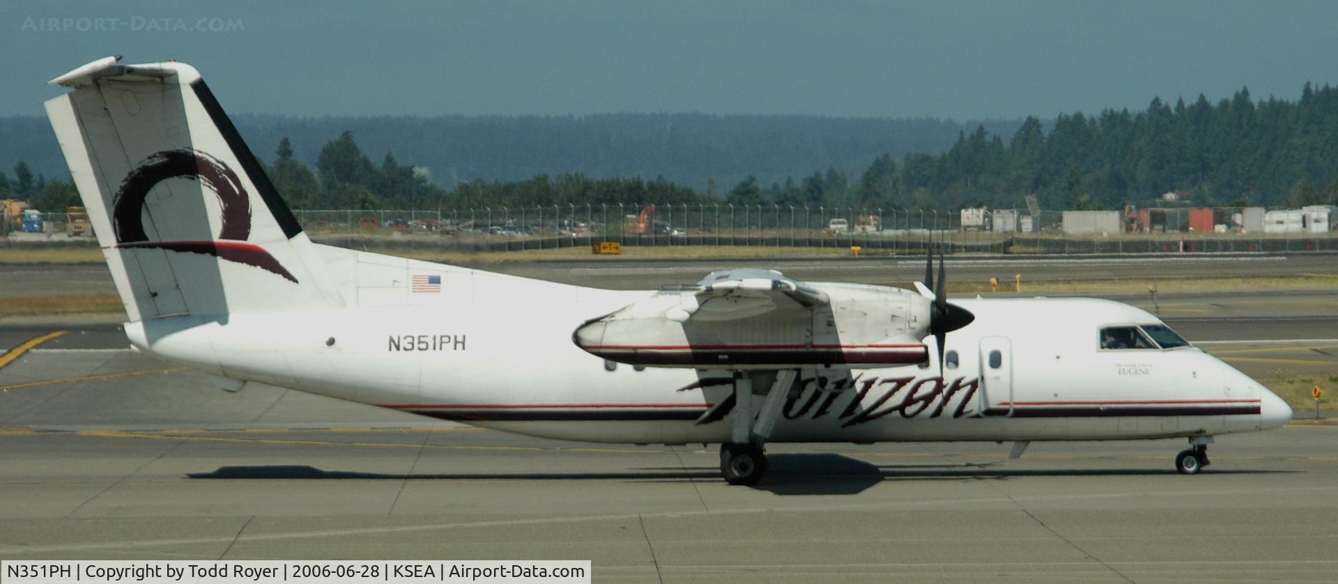 N351PH, 1997 De Havilland Canada DHC-8-202 Dash 8 C/N 490, Taxi for departure