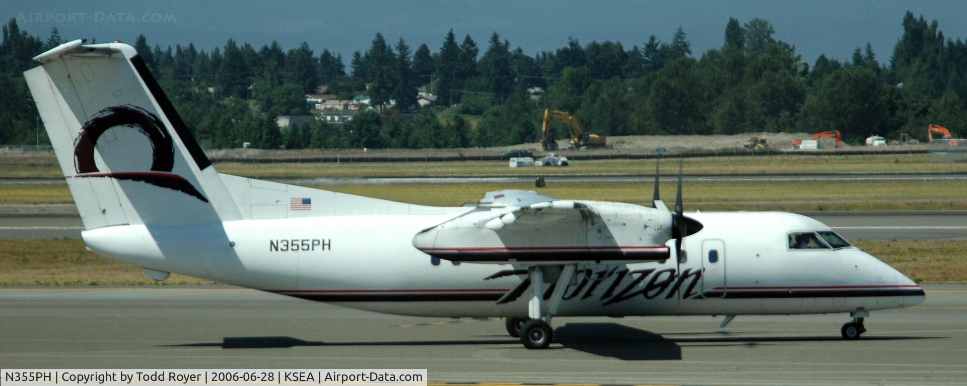 N355PH, 1997 De Havilland Canada DHC-8/Q200 Dash 8 C/N 500, Taxi for departure