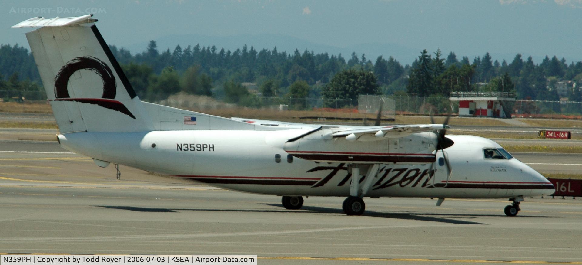 N359PH, 1998 Bombardier DHC-8-202 Dash 8 C/N 514, Taxi for departure