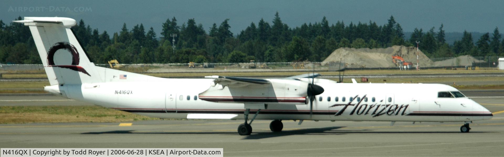 N416QX, 2001 Bombardier DHC-8-402 Dash 8 C/N 4083, Taxi for departure