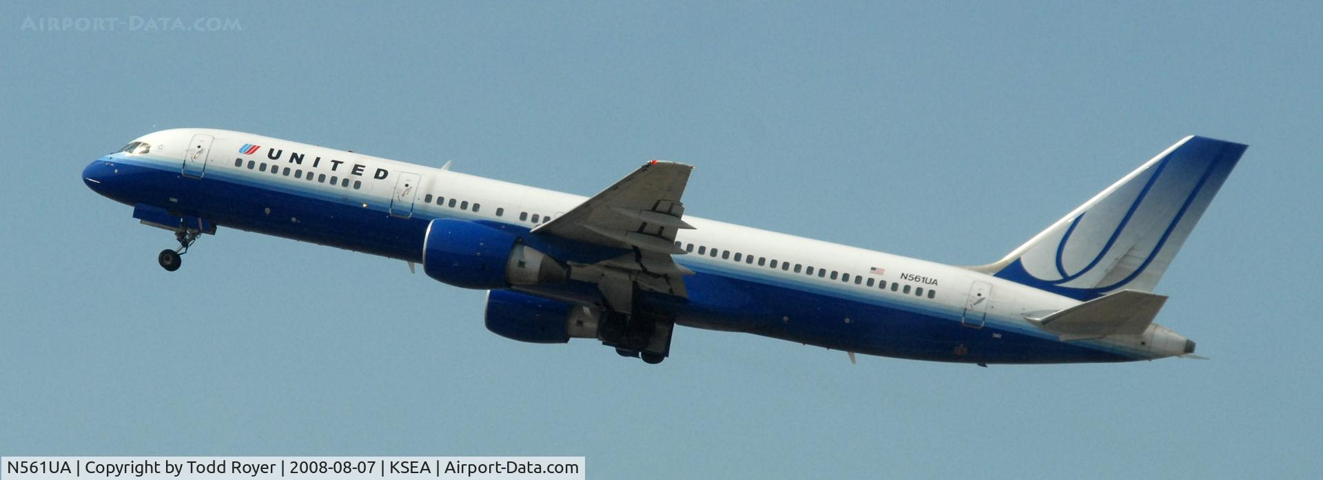 N561UA, 1992 Boeing 757-222 C/N 26661, Departing SEA on 16L