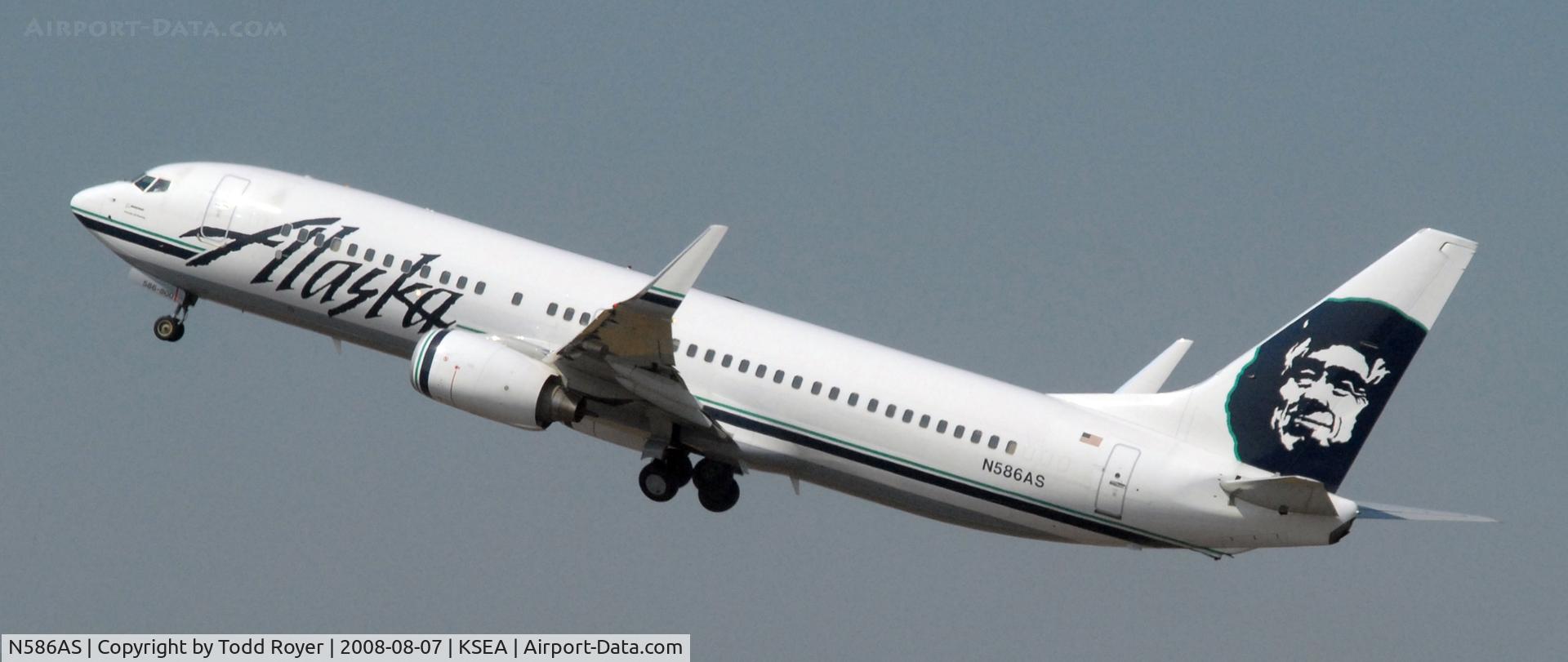 N586AS, 2007 Boeing 737-890 C/N 35189, Departing SEA on 16L