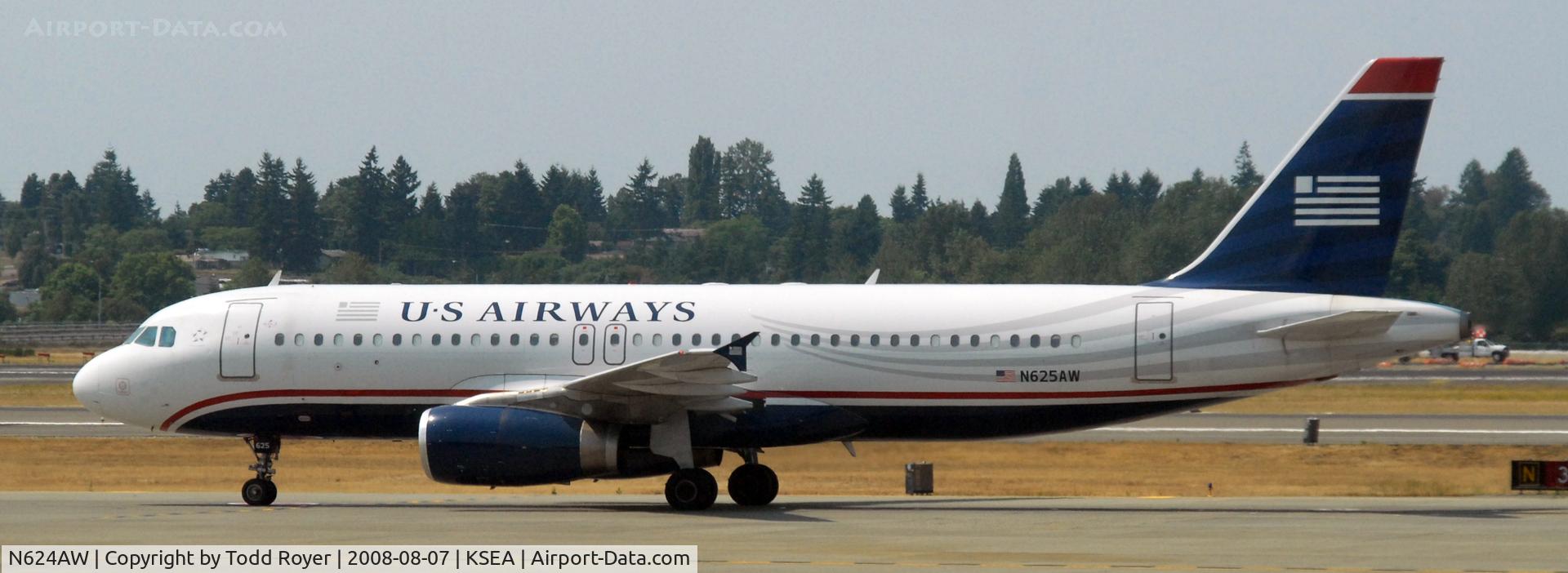N624AW, 1989 Airbus A320-231 C/N 55, Taxi to gate