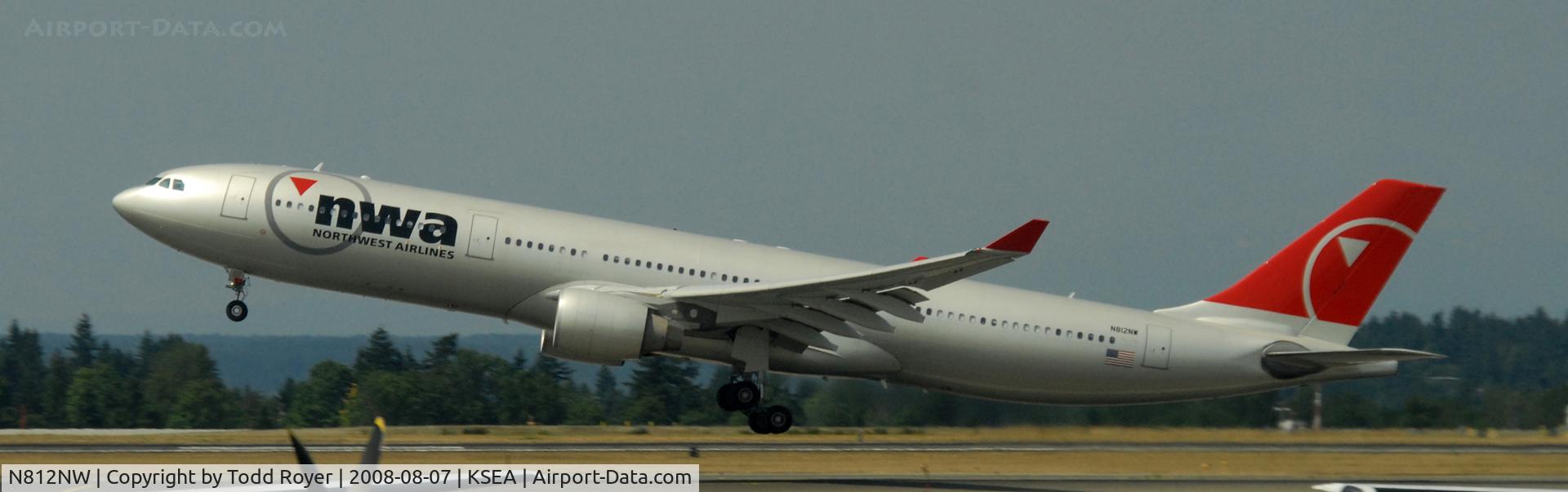 N812NW, 2006 Airbus A330-323 C/N 0784, Departing SEA on 16L