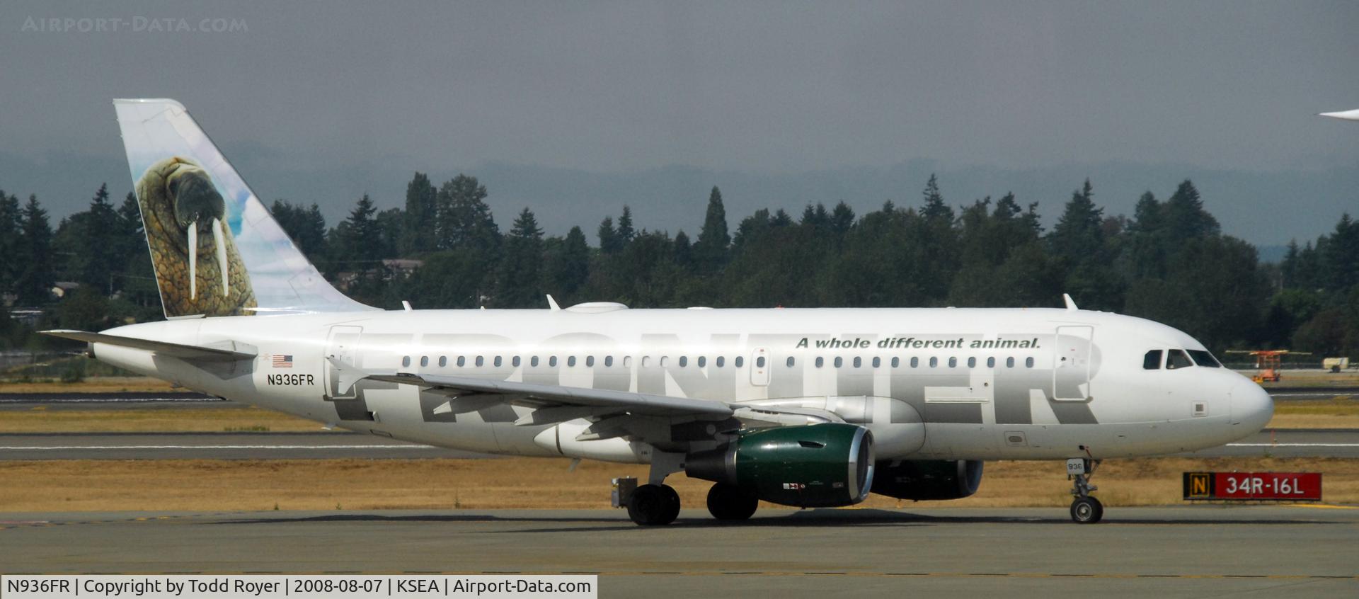 N936FR, 2005 Airbus A319-111 C/N 2392, Taxi for departure