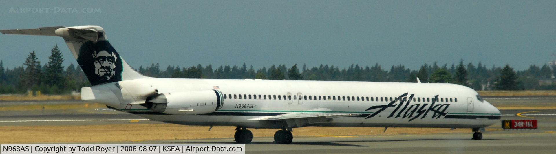 N968AS, 1991 McDonnell Douglas MD-83 (DC-9-83) C/N 53016, Taxi to gate