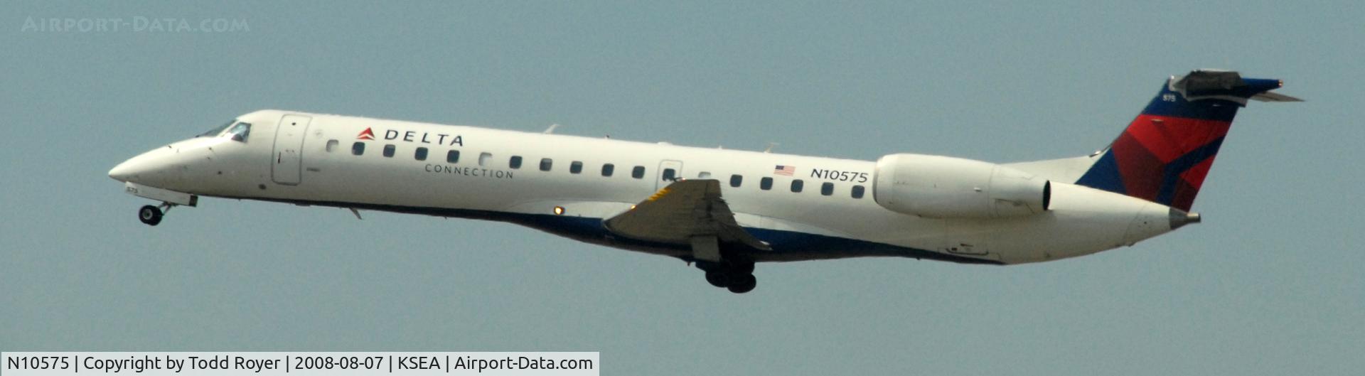 N10575, 2002 Embraer ERJ-145LR (EMB-145LR) C/N 145640, Departing SEA on 16L