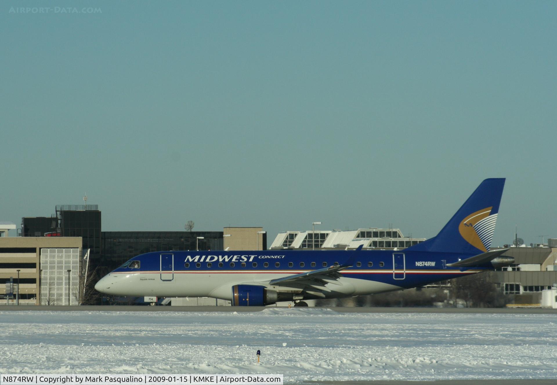 N874RW, 2006 Embraer 170SE (ERJ-170-100SE) C/N 17000148, ERJ 170-100 SE