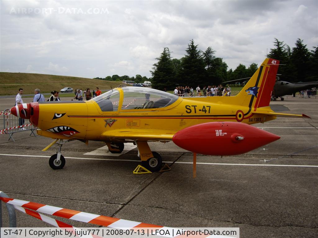 ST-47, SIAI-Marchetti SF-260D C/N 847, on display at Avord