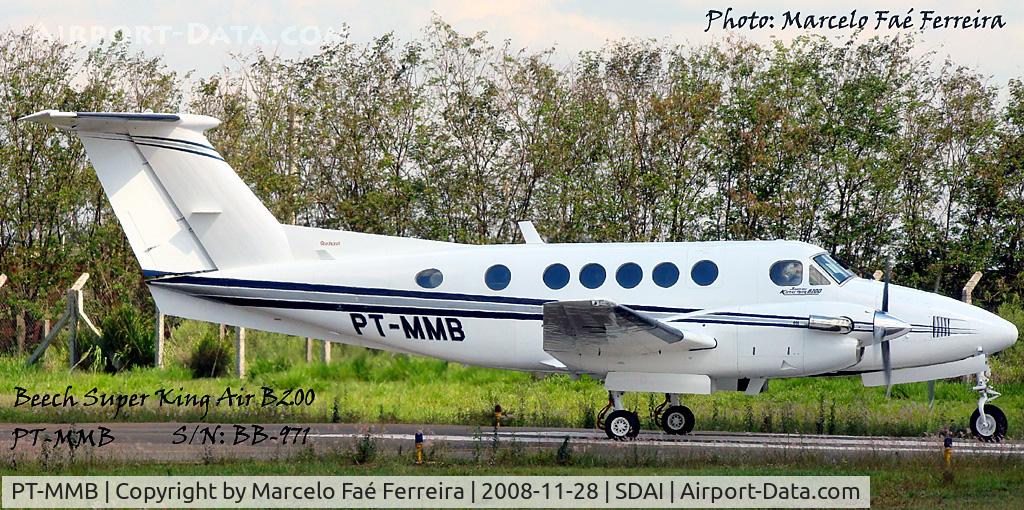 PT-MMB, 1981 Beech B200 Super King Air King Air C/N BB-971, Before take-off in Americana-SP