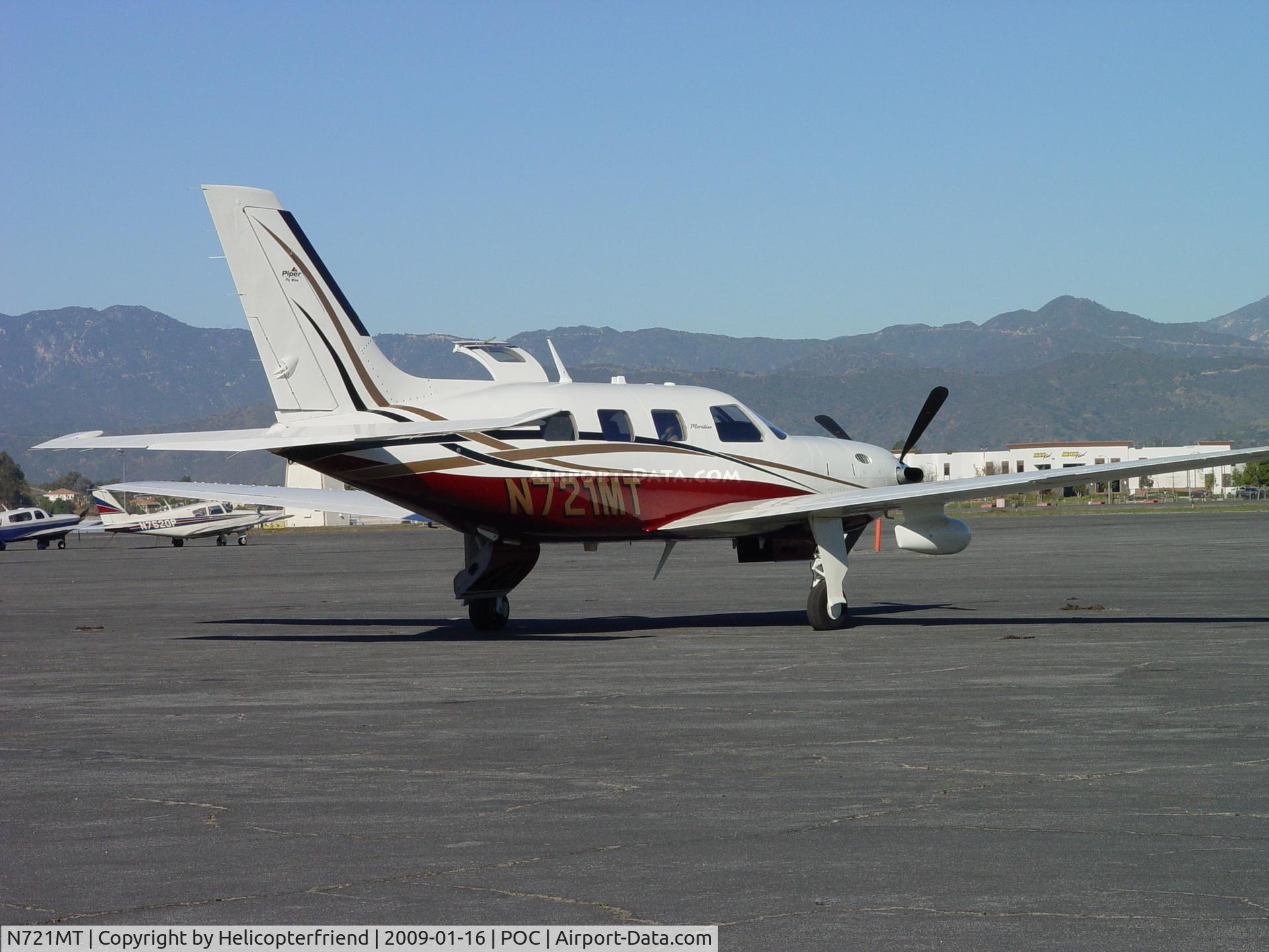 N721MT, 2008 Piper PA-46-500TP Malibu Meridian C/N 4697362, Getting ready to move at Brackett