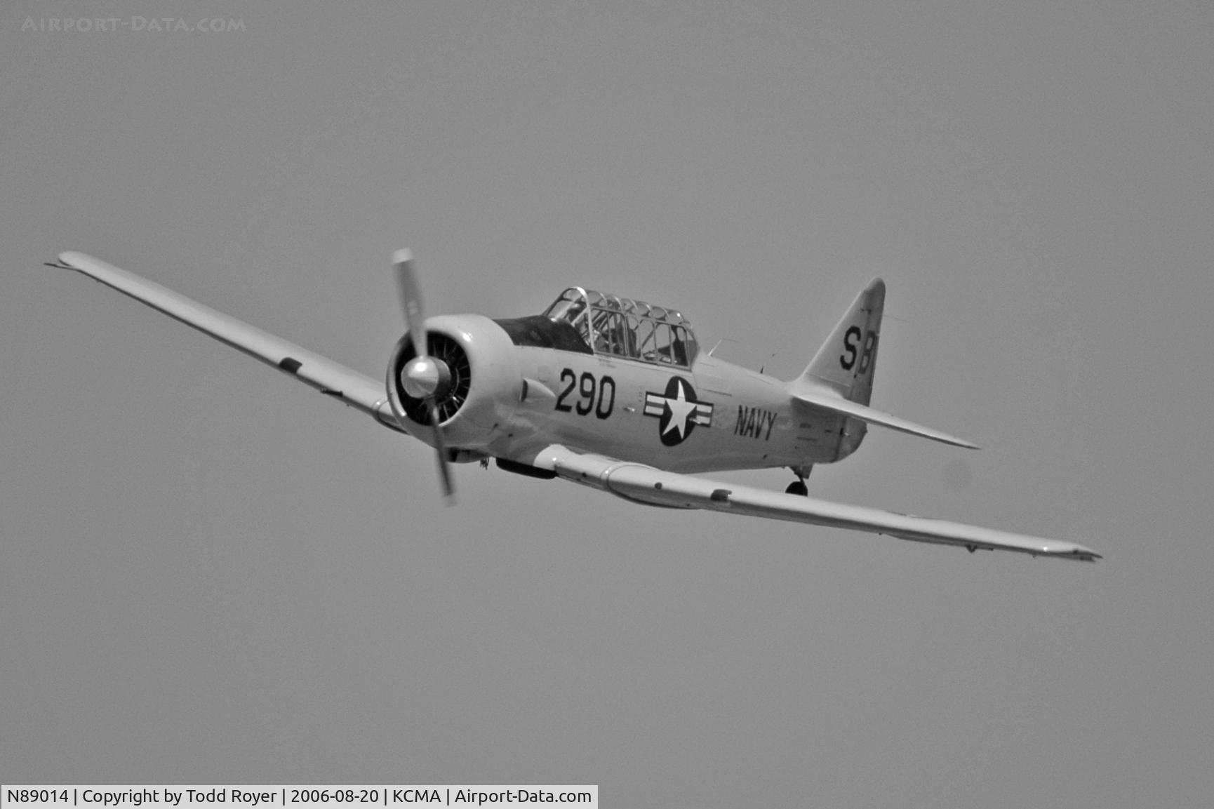 N89014, 1943 North American SNJ-5 Texan Texan C/N 84865, Camarillo Airshow 2006