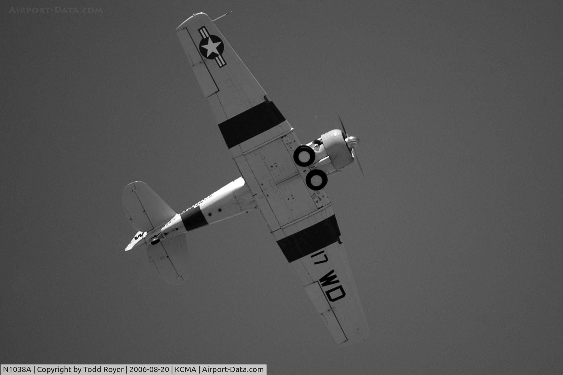 N1038A, 1944 North American SNJ-5 Texan C/N 90917 (121-41633), Camarillo Airshow 2006