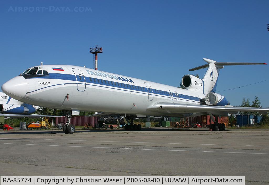 RA-85774, 1993 Tupolev Tu-154M C/N 93A956, Gazpromavia