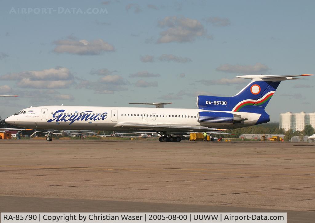 RA-85790, 1993 Tupolev Tu-154M C/N 93A974, Yakuzia