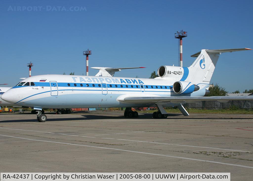 RA-42437, 1996 Yakovlev Yak-42D C/N 4520423606018, Gazpromavia