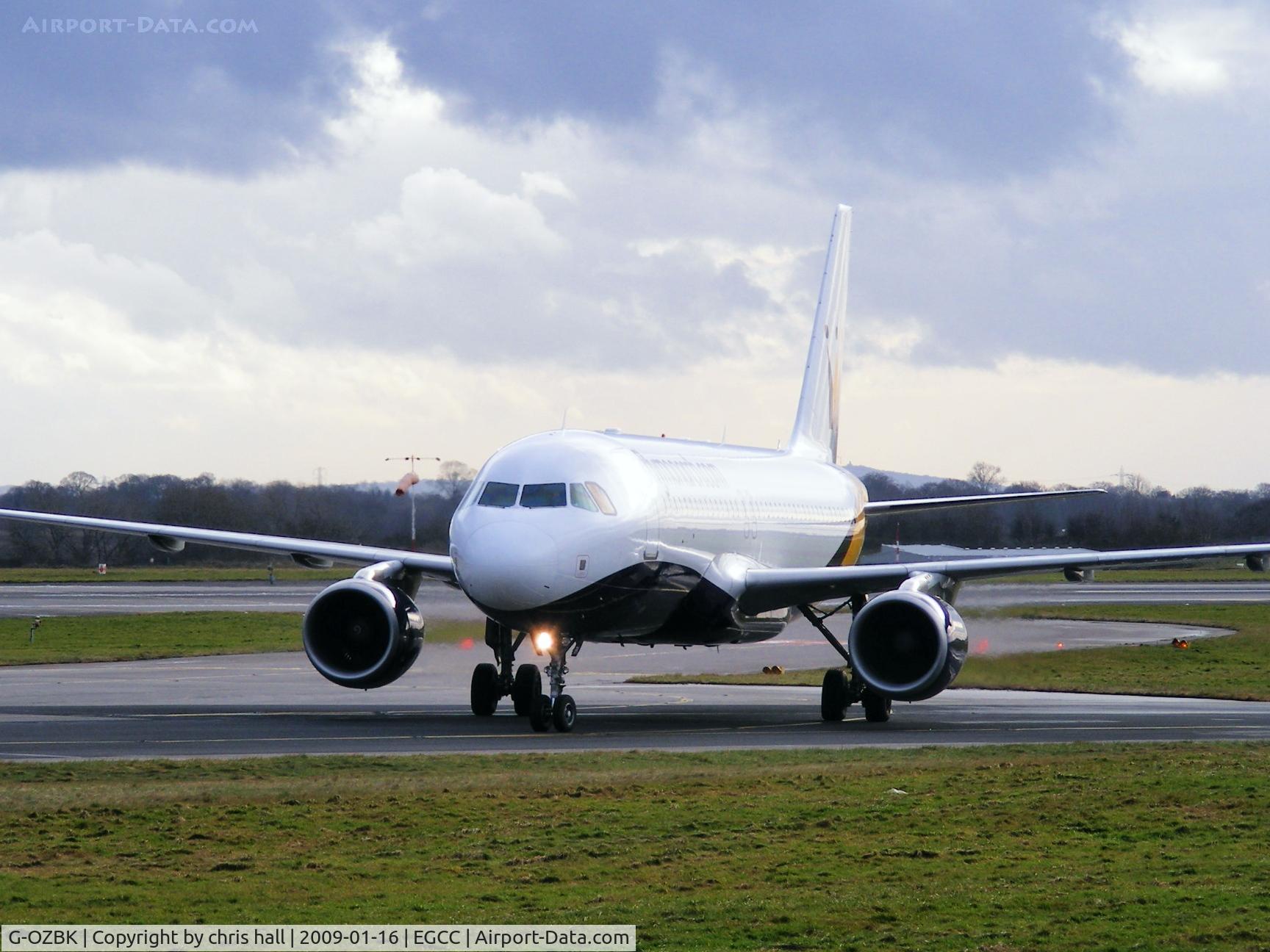 G-OZBK, 2000 Airbus A320-214 C/N 1370, Monarch