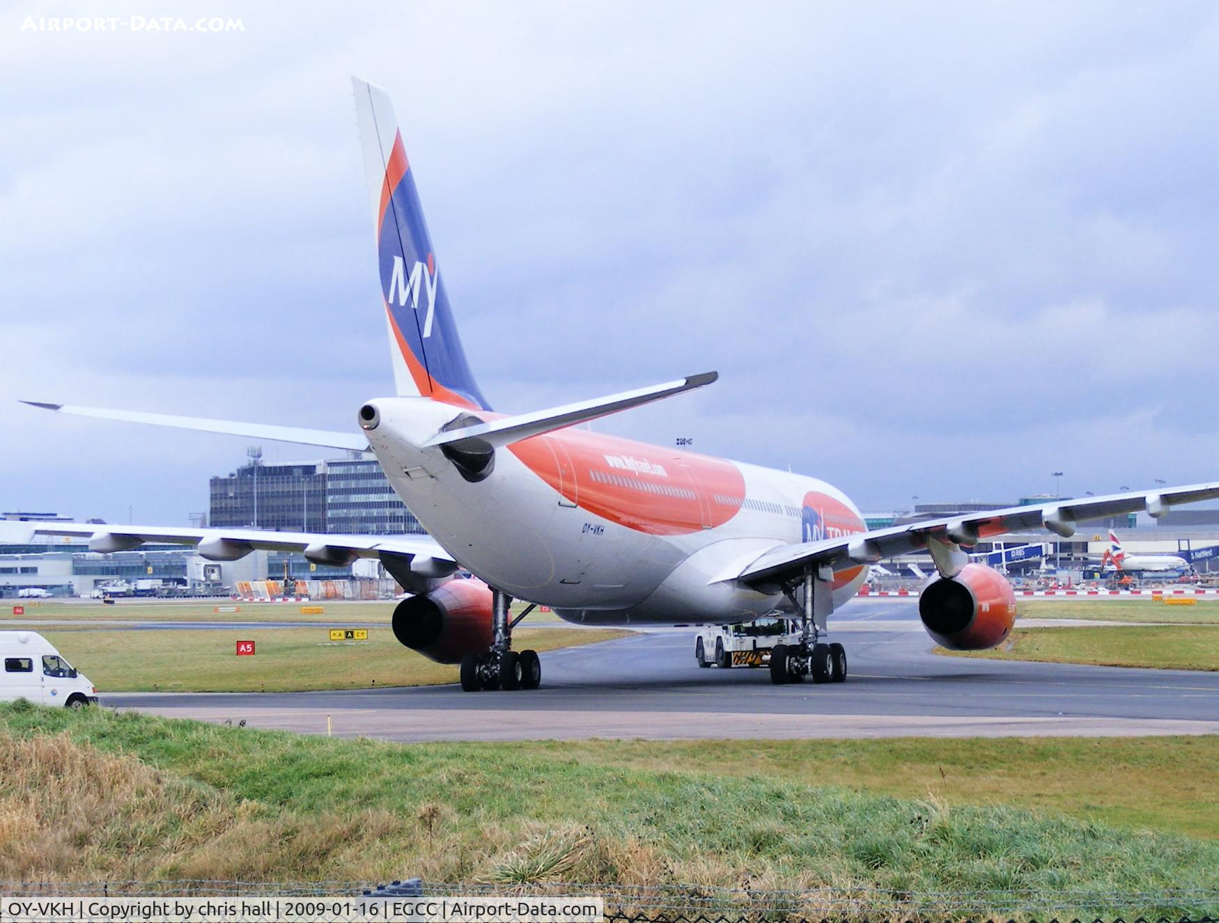 OY-VKH, 2000 Airbus A330-343X C/N 356, My Travel