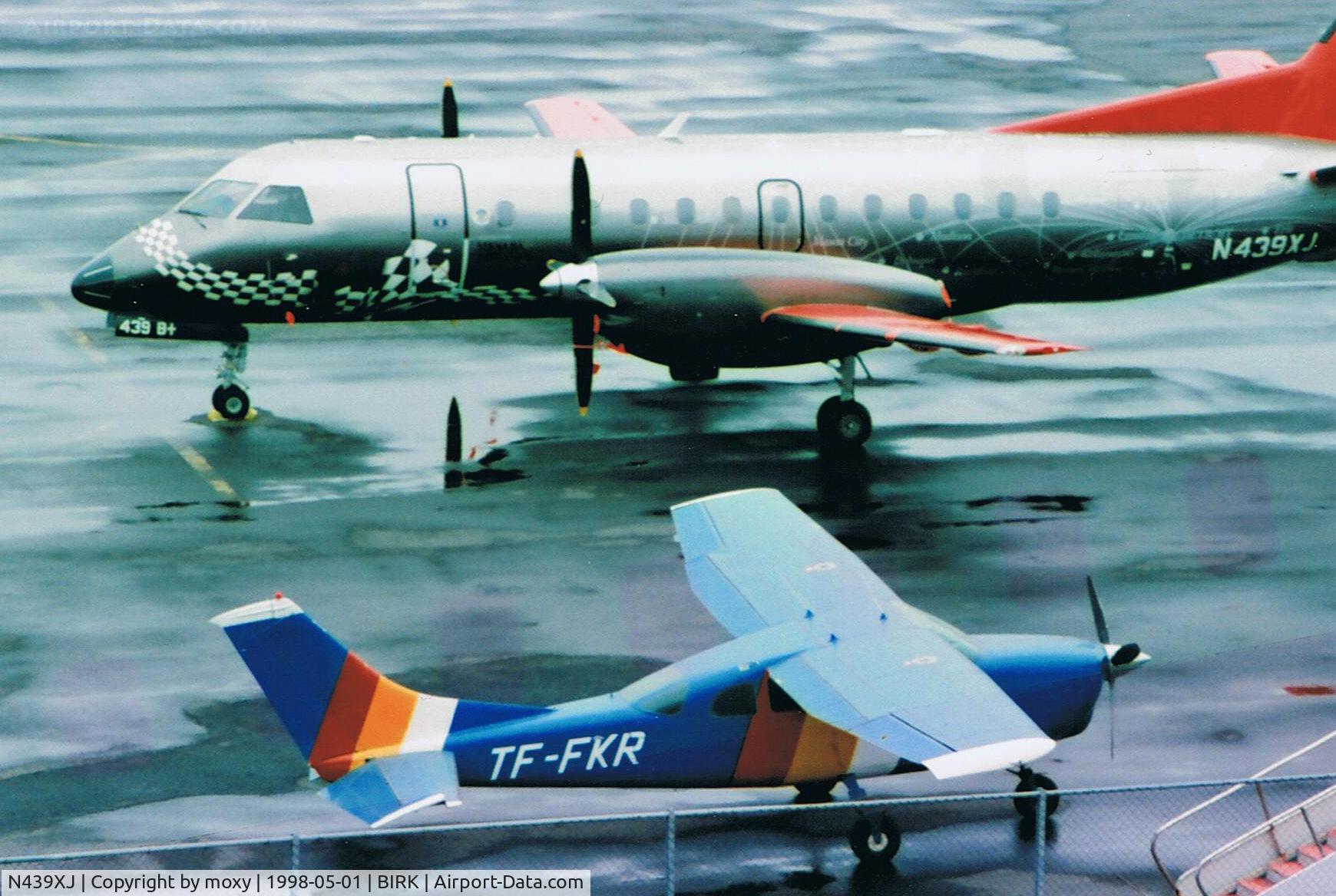 N439XJ, 1998 Saab 340B C/N 340B-439, SAAB 340 Northwest Airlink with Cessna TF-FKR