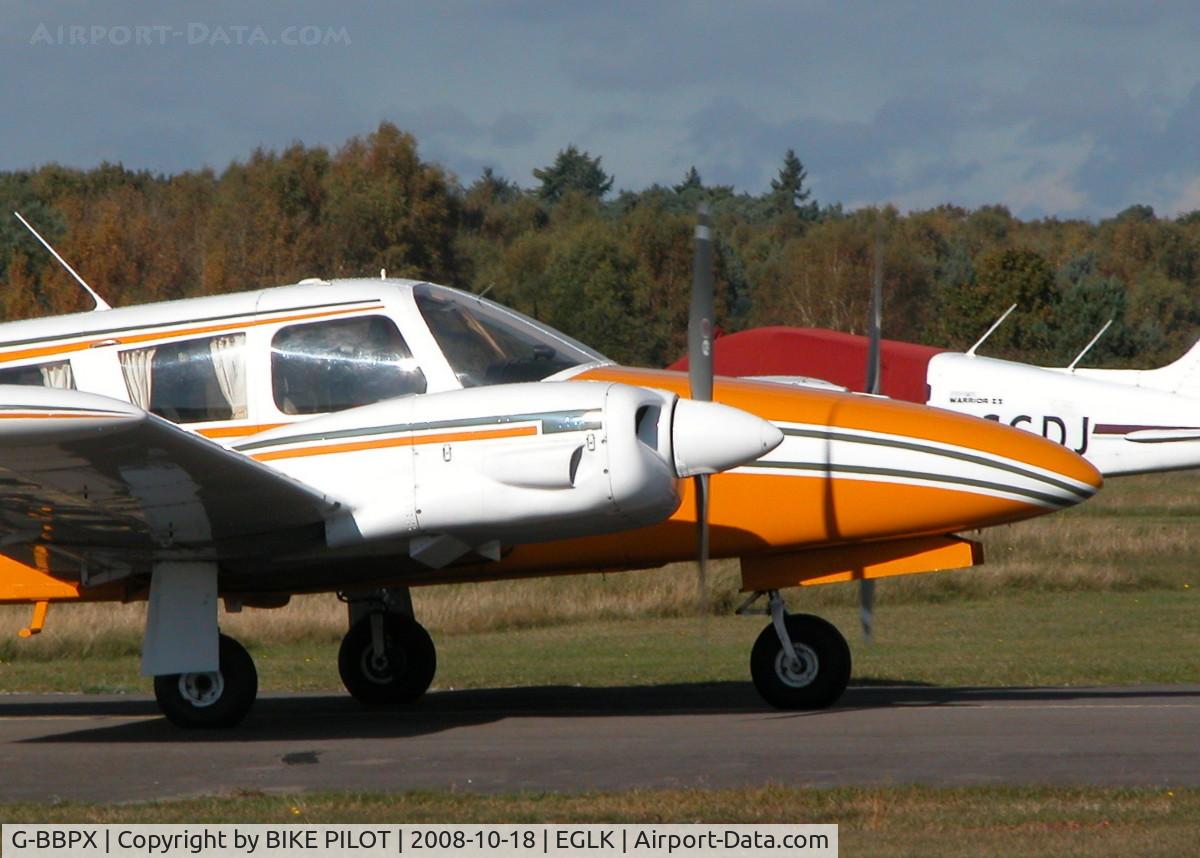 G-BBPX, 1972 Piper PA-34-200 Seneca C/N 34-7250262, TAXYING PAST THE CAFE