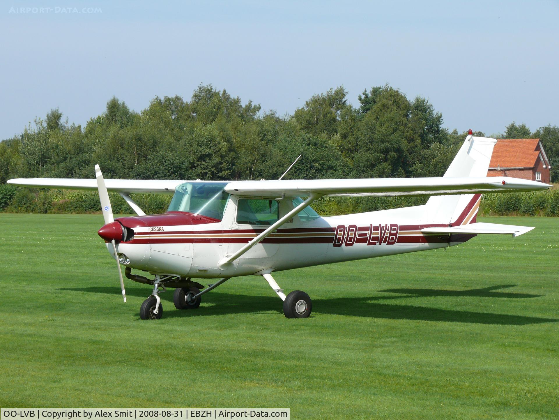 OO-LVB, Cessna 152 C/N 15284883, Cessna C152-II OO-LVB Limburgse Vleugels