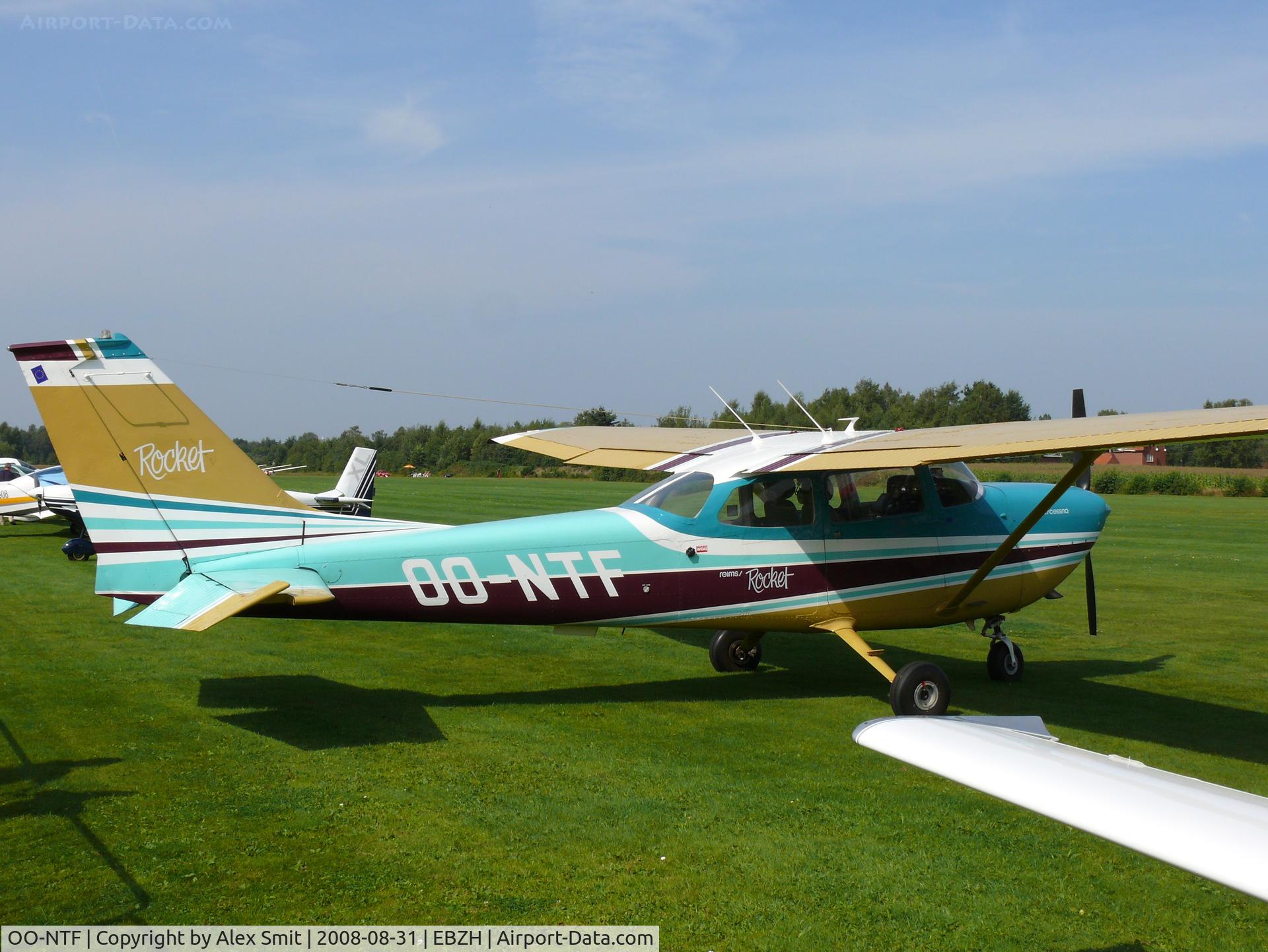 OO-NTF, 1971 Reims FR172H C/N 1720244, Cessna CFR172H Reims Rocket OO-NTF