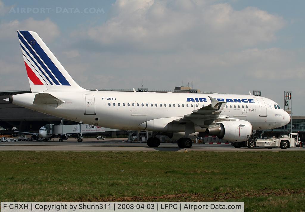 F-GRXH, 2004 Airbus A319-115LR C/N 2228, Tracted to the South...