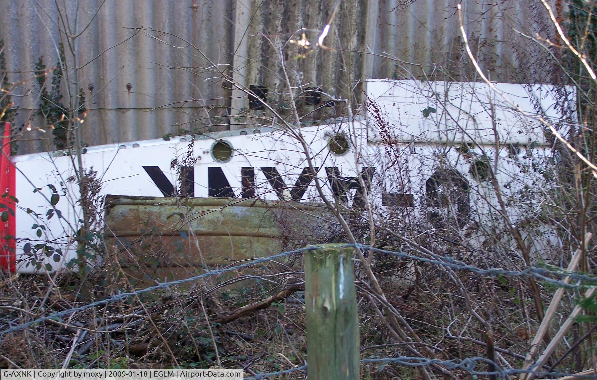 G-AXNK, 1968 Reims F150J C/N 0415, CESSNA F150J Wing only.
