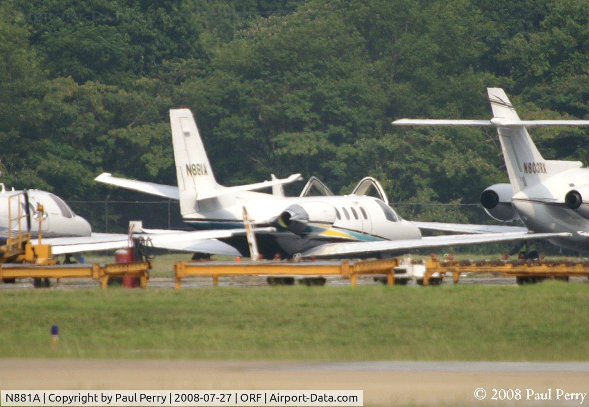 N881A, 1987 Cessna S550 Citation IIS C/N S550-0139, Keeping company with some more biz-jets