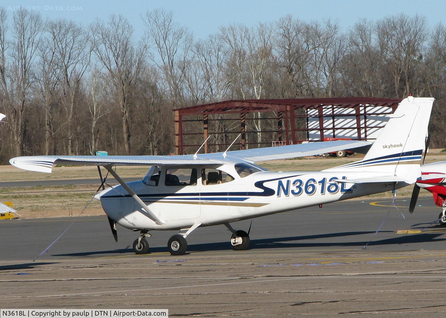 N3618L, 1965 Cessna 172G C/N 17253787, Parked at the Downtown Shreveport airport.