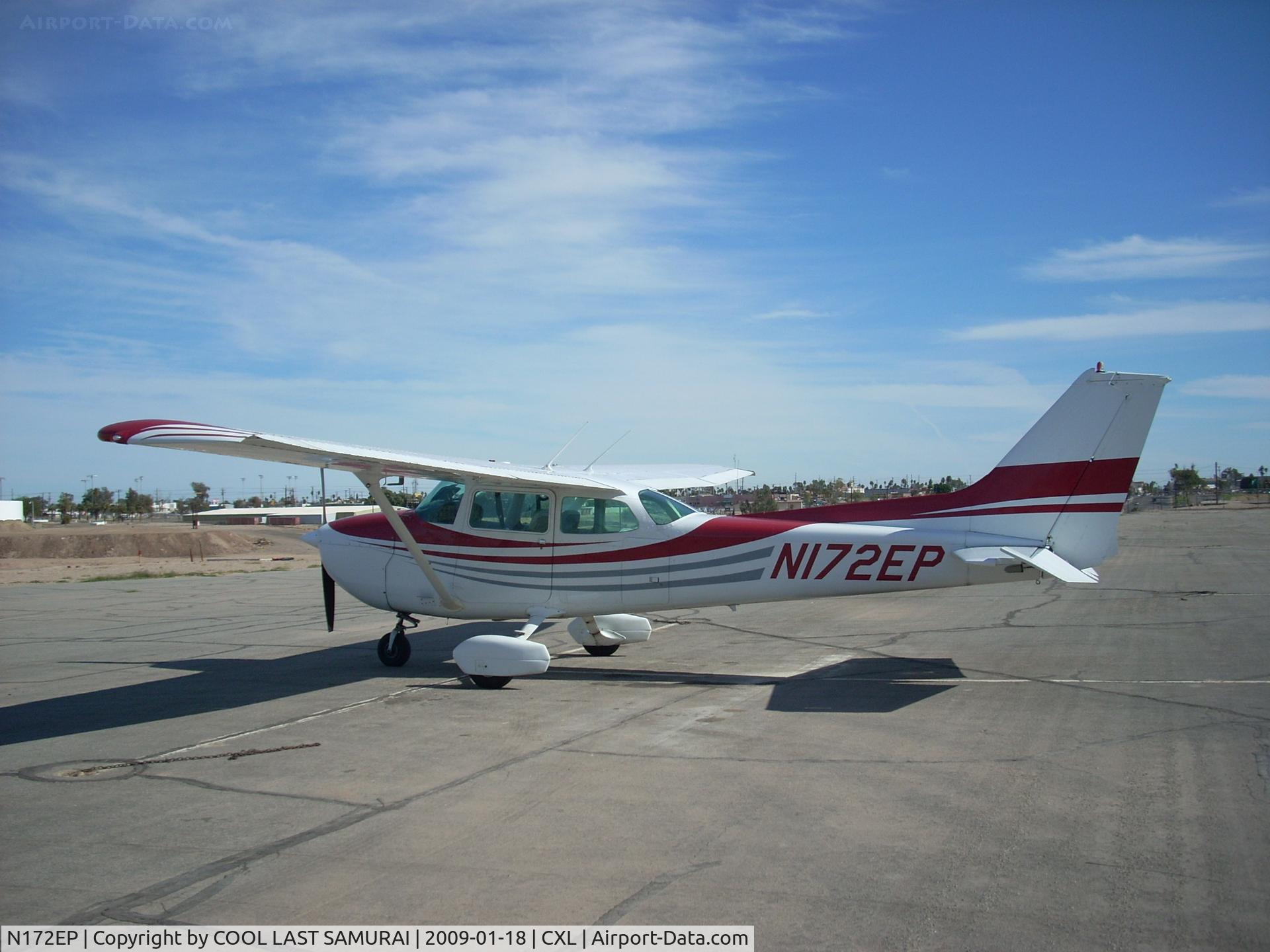 N172EP, 1976 Cessna 172N C/N 17267932, Cessna 2EP at Transient Parking, Calexico Int Airport