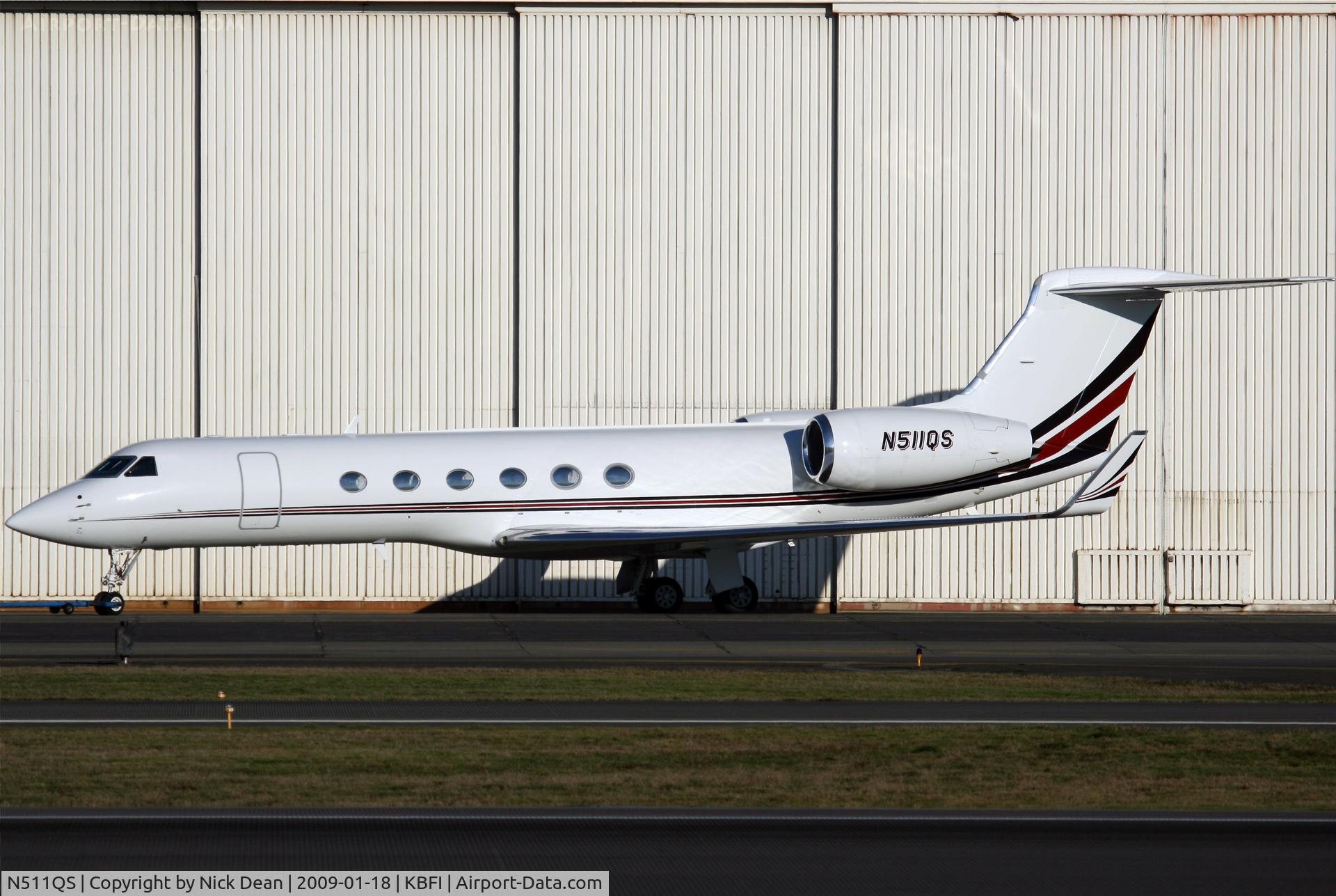 N511QS, 2001 Gulfstream Aerospace G-V C/N 647, KBFI