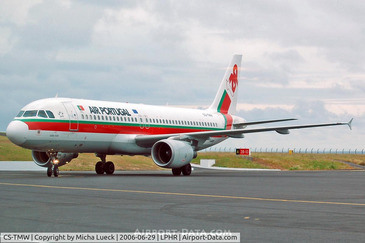 CS-TMW, 2001 Airbus A320-214 C/N 1667, At Horta