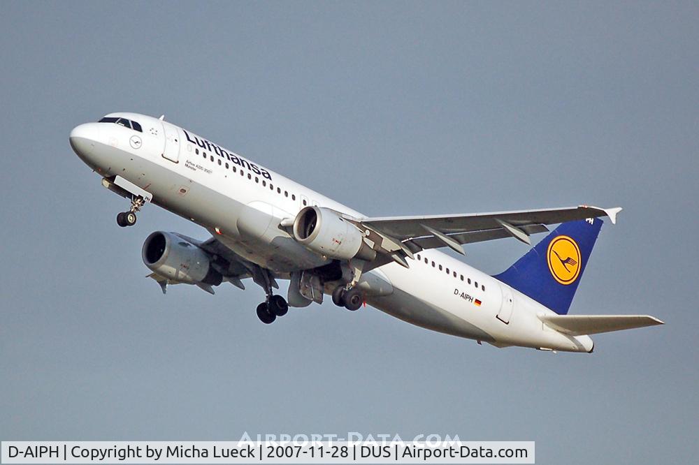D-AIPH, 1989 Airbus A320-211 C/N 0086, Climbing out of Duesseldorf