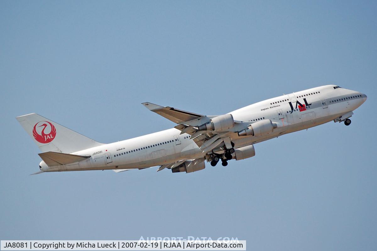 JA8081, Boeing 747-446 C/N 25064, Climbing out of Narita