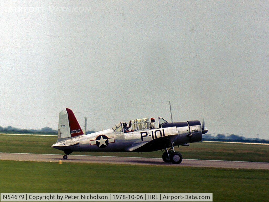 N54679, 1941 Consolidated Vultee BT-13A C/N 2990, Valiant 41-10673 as Bu.12990/P-101 at the Confederate Air Force Airshow at Harlingen in 1978.